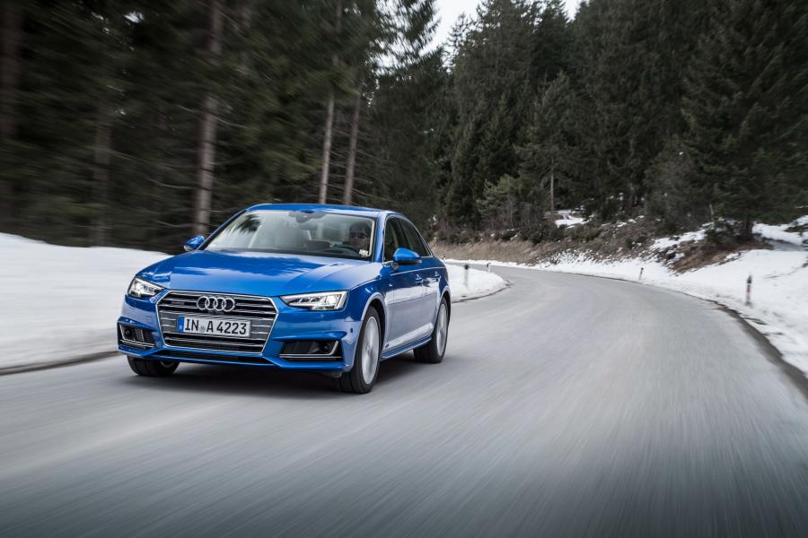 Audi A4 TFSI Ultra S-Line (B9) 2016 года  (фото 10 из 11)
